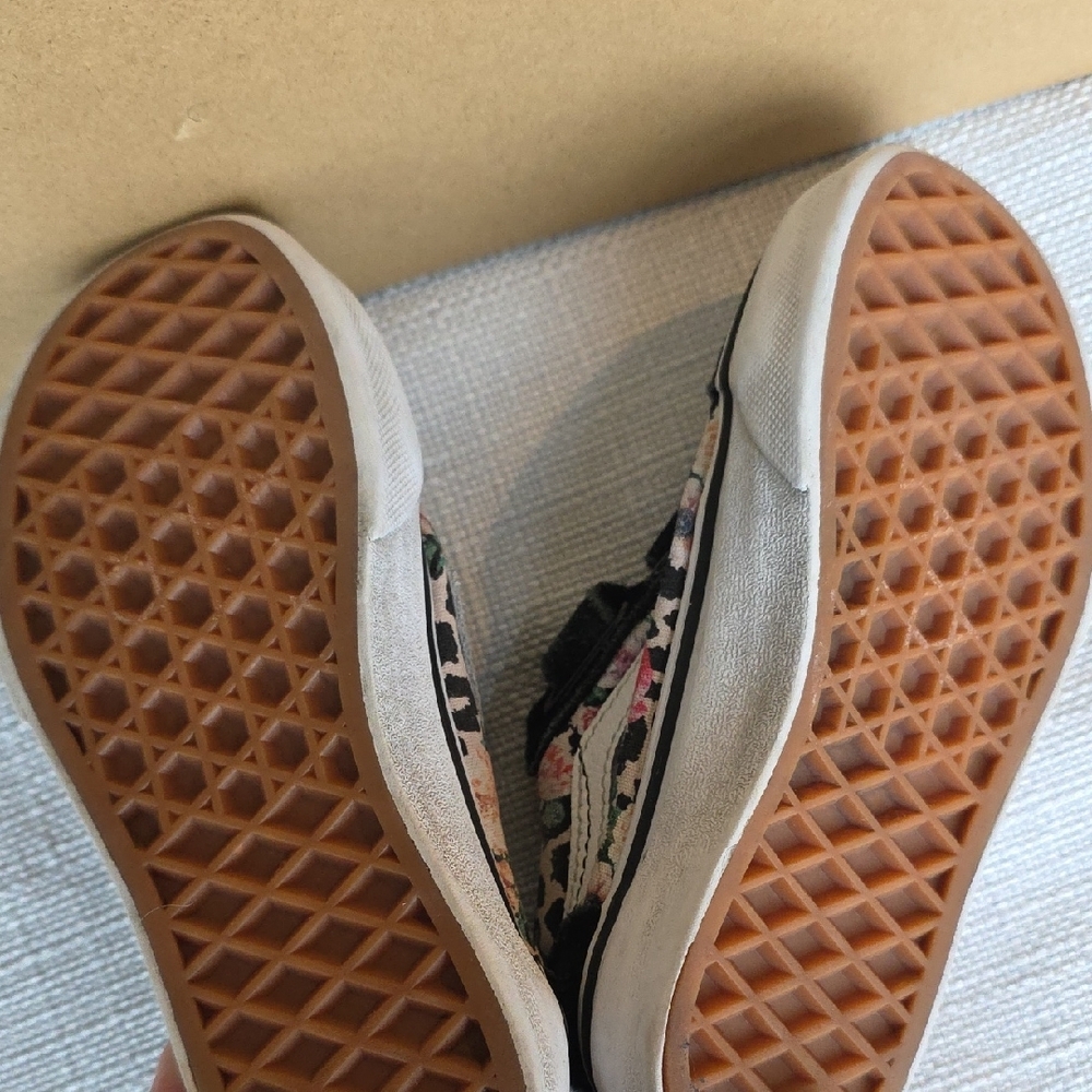 Floral Black and White Sneakers - Picture 3 of 4